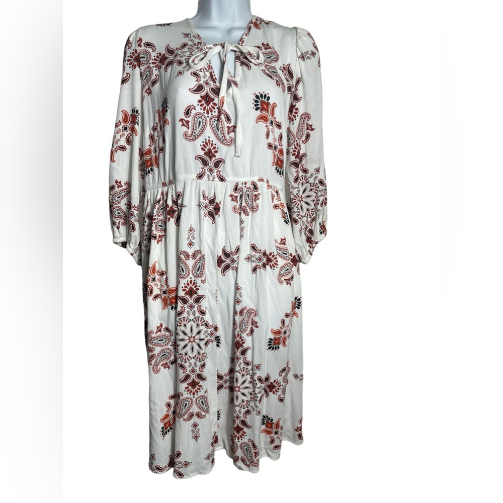 TORRID dress size 1X (size‎ 14-16) casual white floral shift dress ❤️❤️